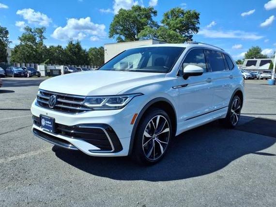 VOLKSWAGEN TIGUAN 4MOTION 2022 3VV4B7AX8NM049100 image